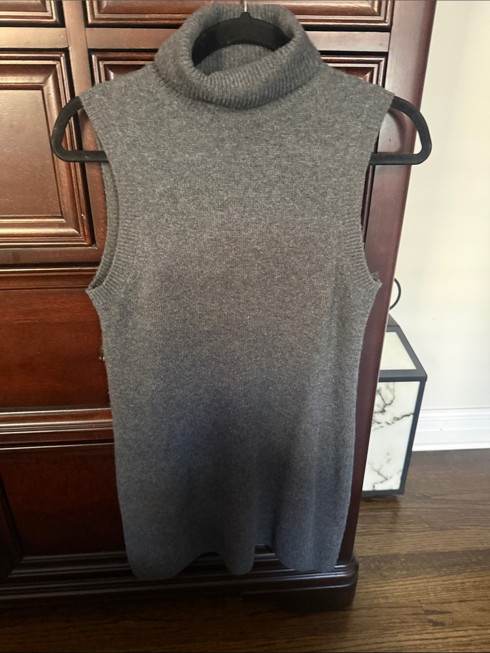 Wilfred Aritzia Essential Wool Cashmere Outline Dress: Sleeveless Turtleneck XS